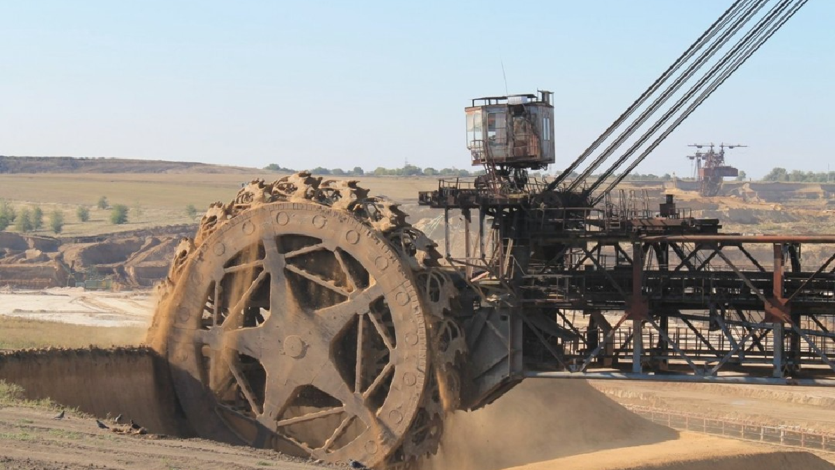 Чешская компания отрицает поставки титановой руды в оккупированный Крым